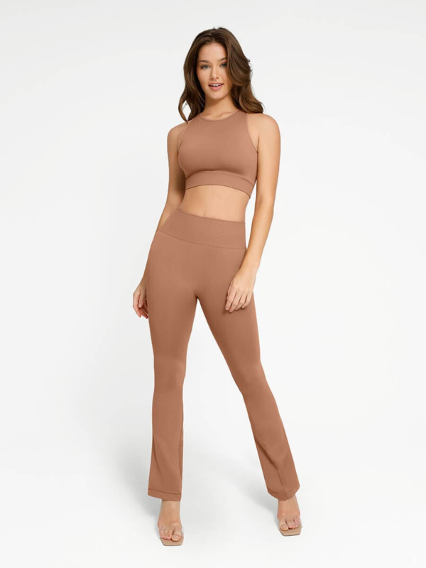 Seamless Crew Neck Tracksuit with Flared Leggings and Removable Breast Cups